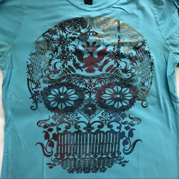 H&M Skull Pattern Tee - Picture 2 of 3
